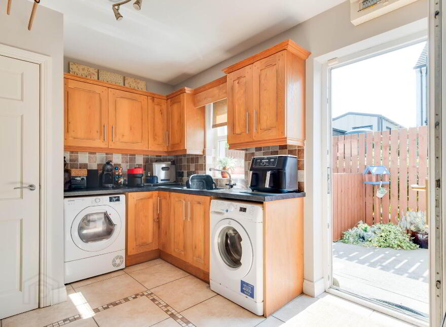 14 Railway Park, Maguiresbridge, Enniskillen, BT94 4LS