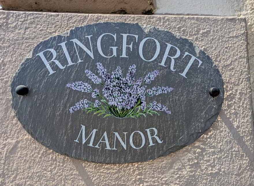 Ringfort Manor, 33 Downpatrick Street, Rathfriland, BT34 5DG