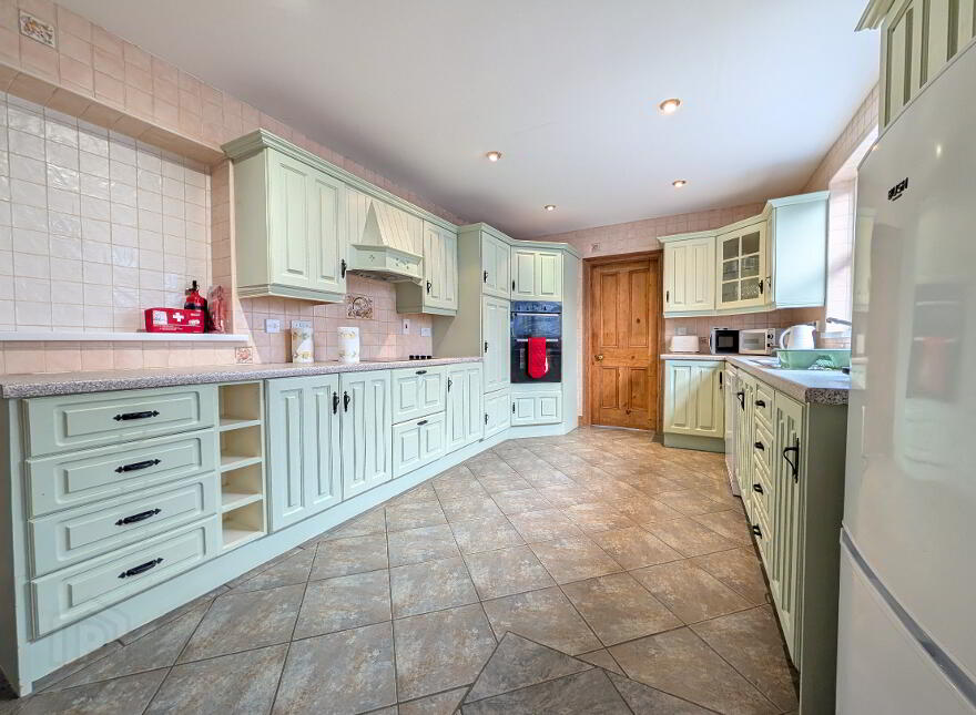 Ringfort Manor, 33 Downpatrick Street, Rathfriland, BT34 5DG