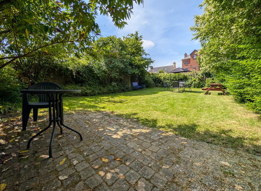 Ringfort Manor, 33 Downpatrick Street, Rathfriland, BT34 5DG