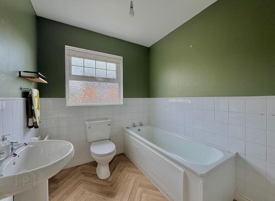 98 Woodvale, Dromara, Dromore, BT25 2JB