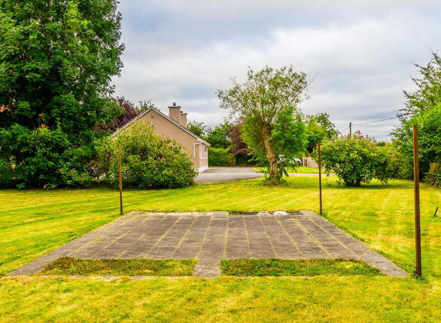 Carrowclogher, Strokestown, F42XA03