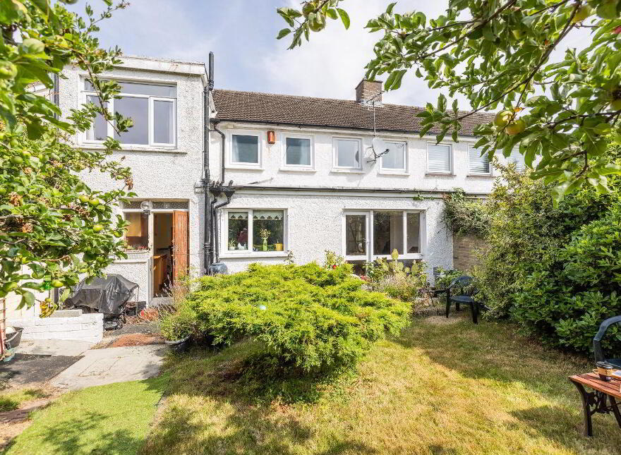 197 Barton Road East, Dundrum, D14E3T3