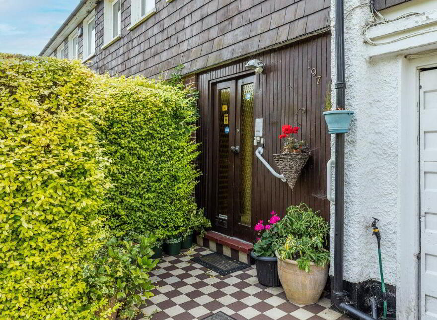 197 Barton Road East, Dundrum, D14E3T3