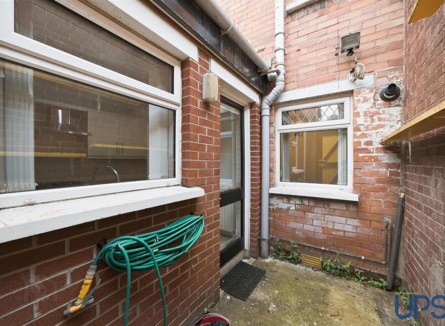 31 Glen Crescent, Andersonstown, Belfast, BT11 8FB