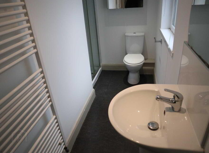 39 Lower Windsor Avenue, Lisburn Road, Belfast, BT9 7DW
