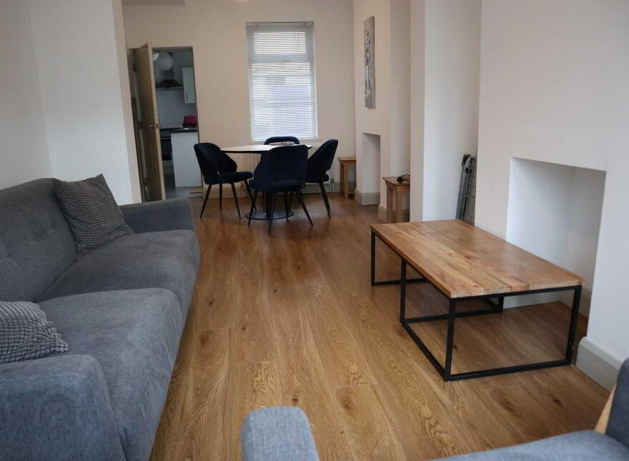 39 Lower Windsor Avenue, Lisburn Road, Belfast, BT9 7DW
