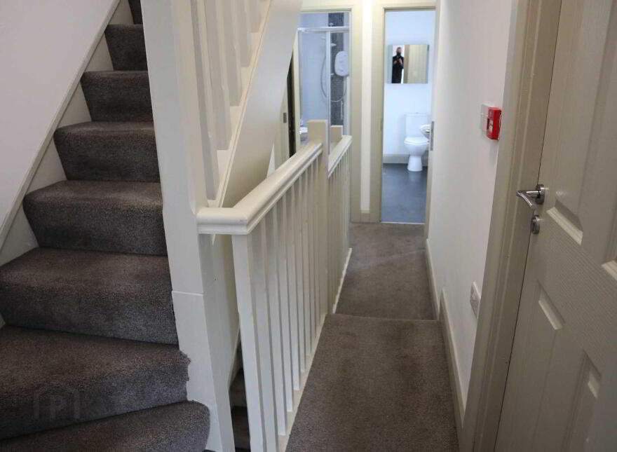 39 Lower Windsor Avenue, Lisburn Road, Belfast, BT9 7DW