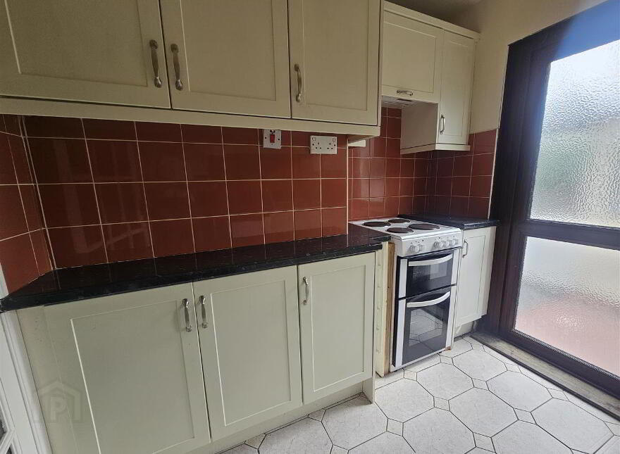28 Twaddell Avenue, Belfast, BT13 3LE