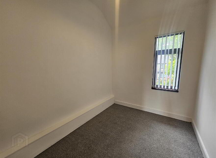 28 Twaddell Avenue, Belfast, BT13 3LE
