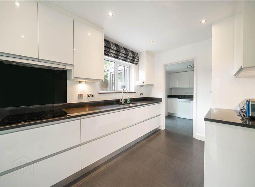 21 Manse Park, Newtownards, BT23 4TN