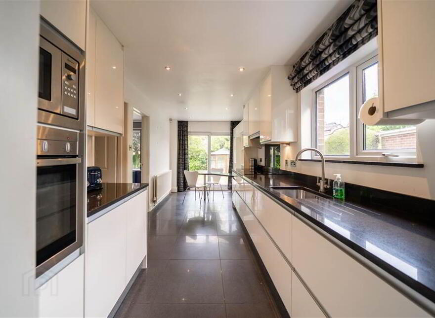 21 Manse Park, Newtownards, BT23 4TN