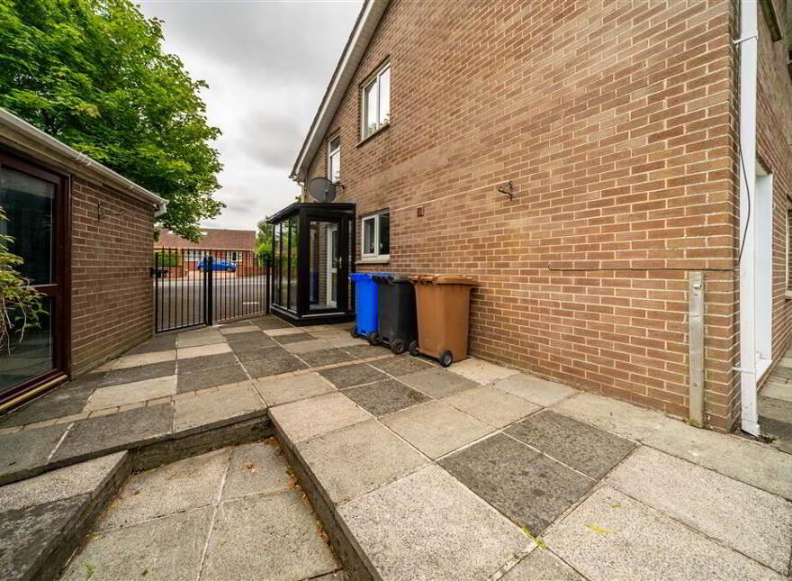 21 Manse Park, Newtownards, BT23 4TN
