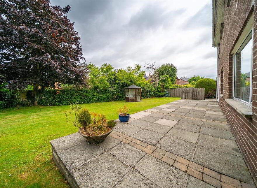 21 Manse Park, Newtownards, BT23 4TN