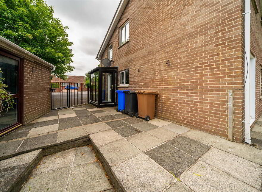 21 Manse Park, Newtownards, BT23 4TN