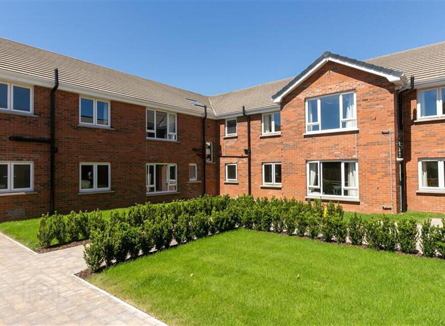 Apt 8, 8 Summerhill Avenue, Belfast, BT5 7HD photo