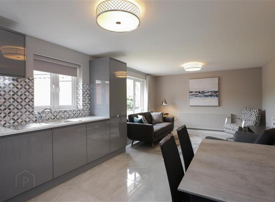 Apt 8, 8 Summerhill Avenue, Belfast, BT5 7HD