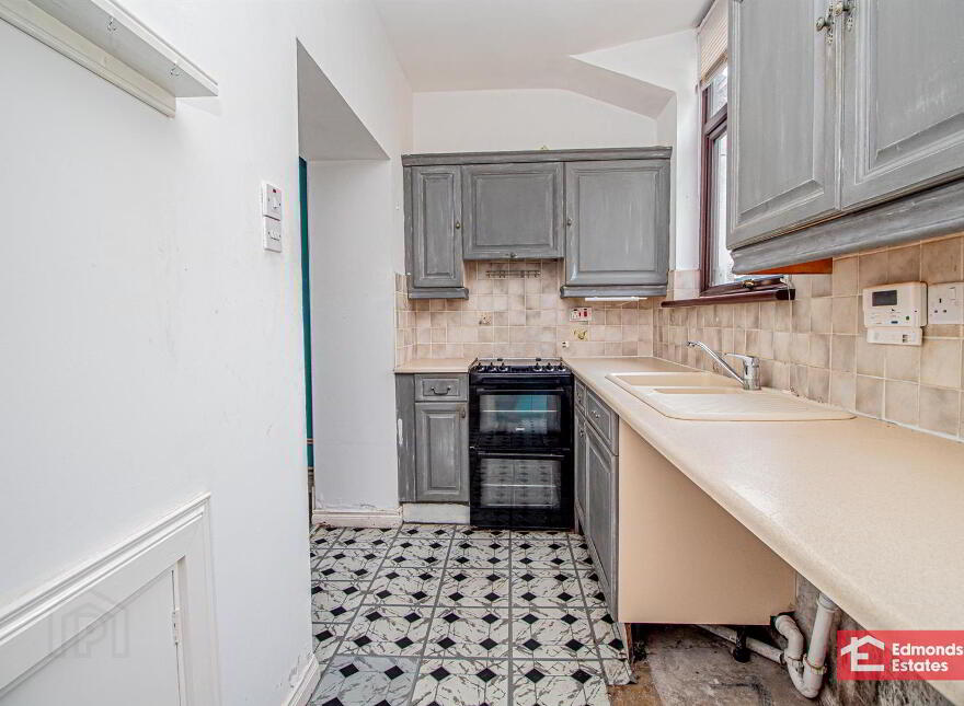14 Clonavon Road, Ballymena, BT43 5BQ