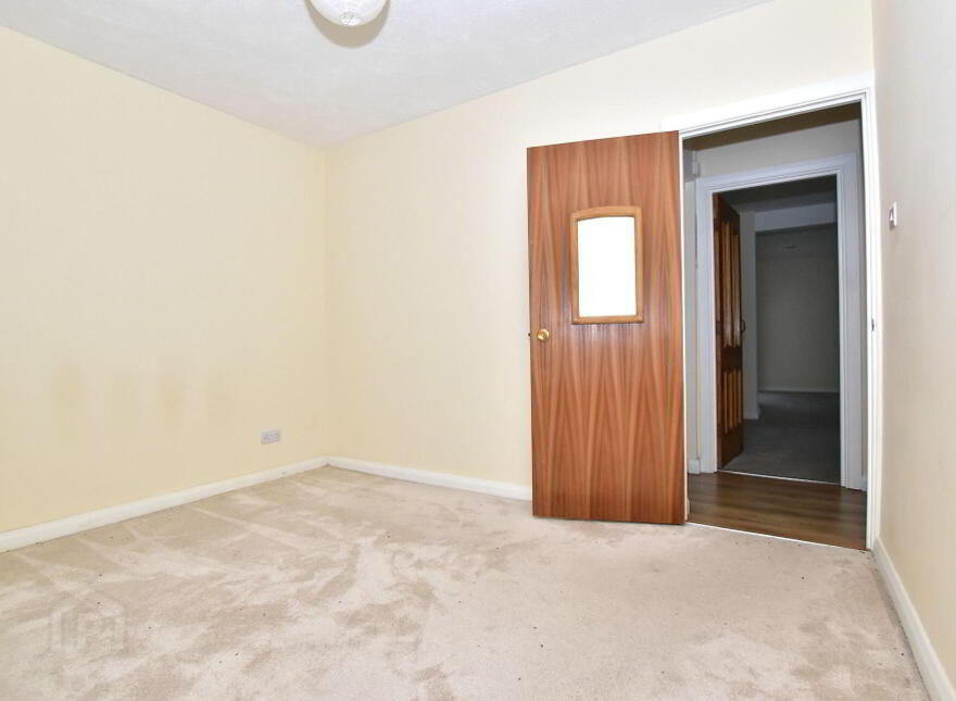 80 Portaferry Road, Newtownards, BT23 8SN