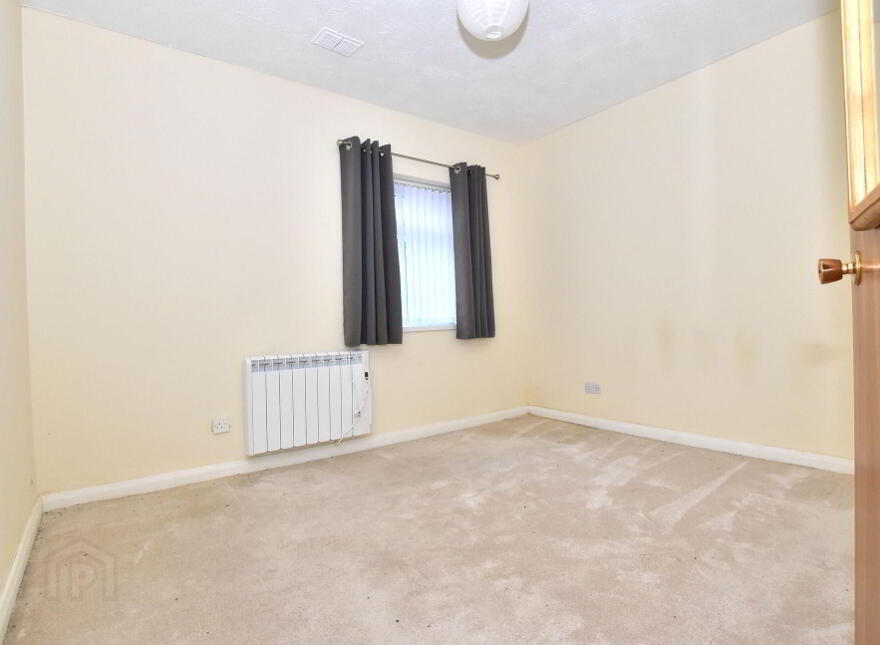 80 Portaferry Road, Newtownards, BT23 8SN