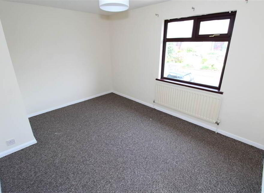 44 Castlecoole Park, Belfast, BT8 7BG
