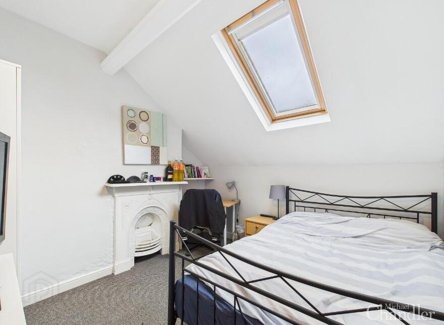 19 Haypark Avenue, Belfast, BT7 3FD