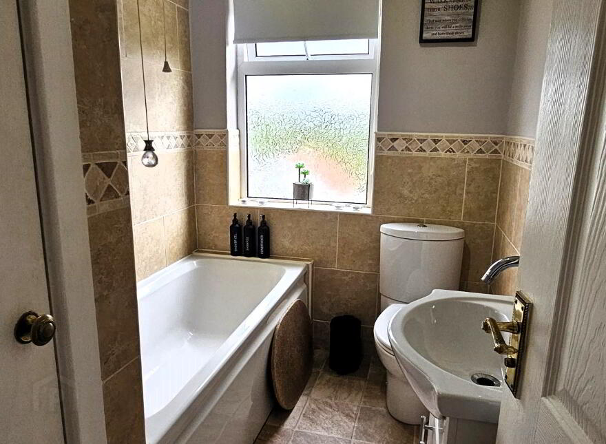 8 Cloghcor Road, Lisbellaw, BT94 5BD