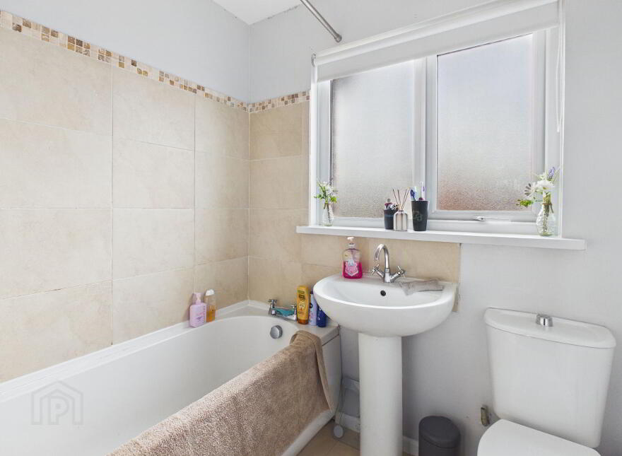 35a Silverstream Crescent, Bangor, BT20 3NF
