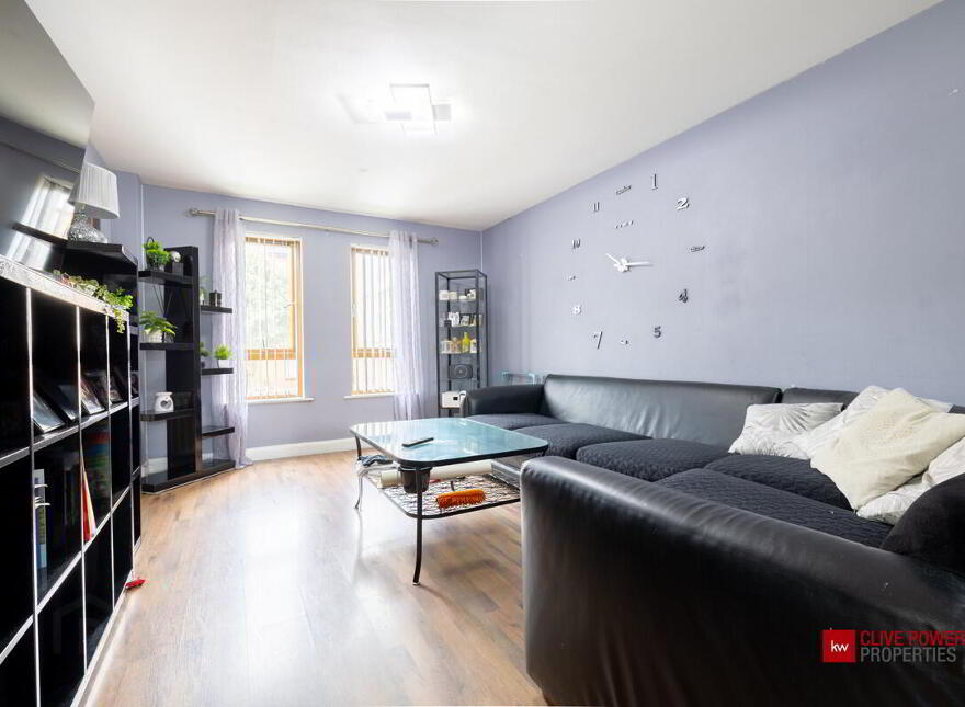 5b Heath Lodge Square, Belfast, BT13 3WG