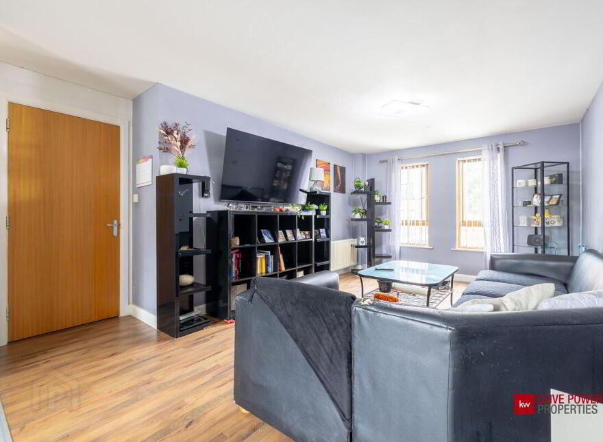 5b Heath Lodge Square, Belfast, BT13 3WG