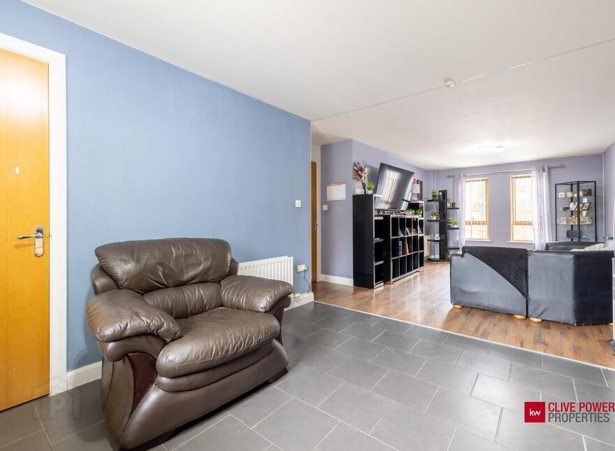 5b Heath Lodge Square, Belfast, BT13 3WG