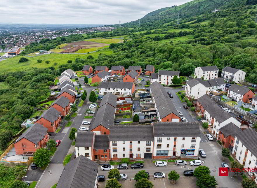 5b Heath Lodge Square, Belfast, BT13 3WG