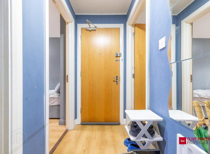 5b Heath Lodge Square, Belfast, BT13 3WG