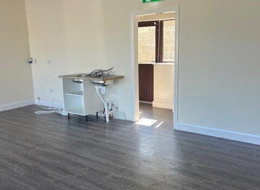 Commercial Unit Longwood Village, Longwood, A83TC21