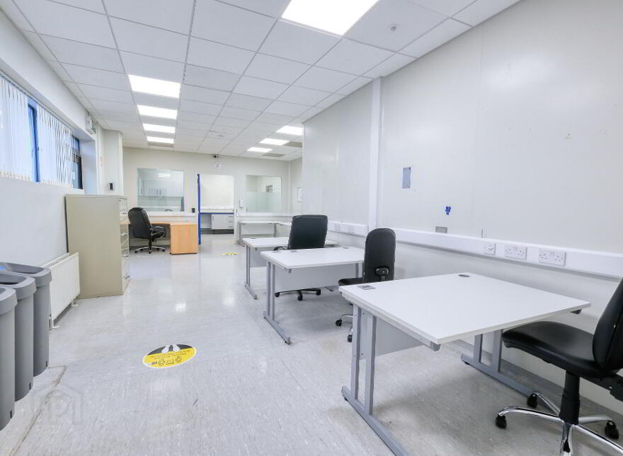 Unit 5c, Royal Canal Business Park, Carrowrory, N39DC42