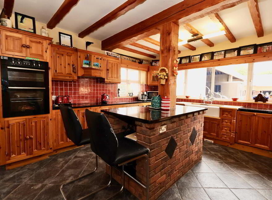 Creaghduff Stables, Coosan, Athlone, N37K3E3