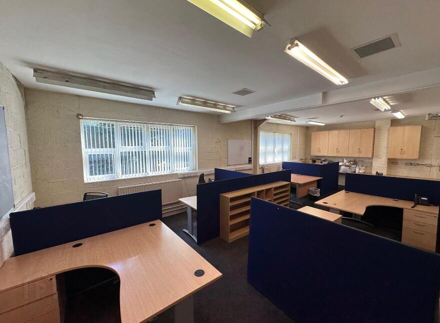 Factory / Warehouse Premises, Ecco Road, Dundalk, A91HV18