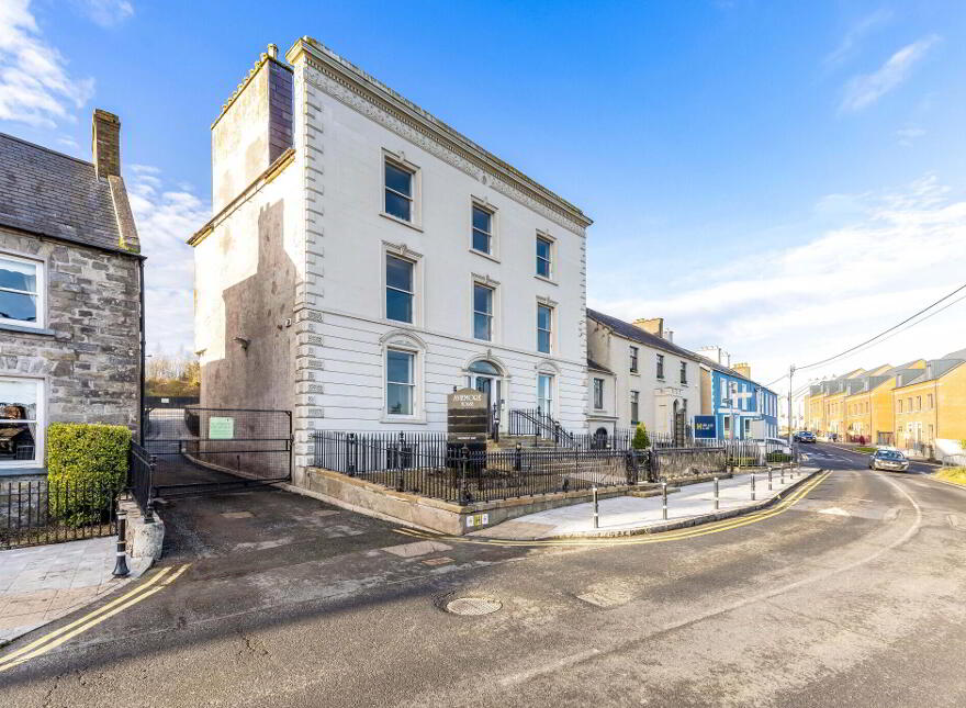 Aviemore House, Hillstreet, Monaghan, H18H528