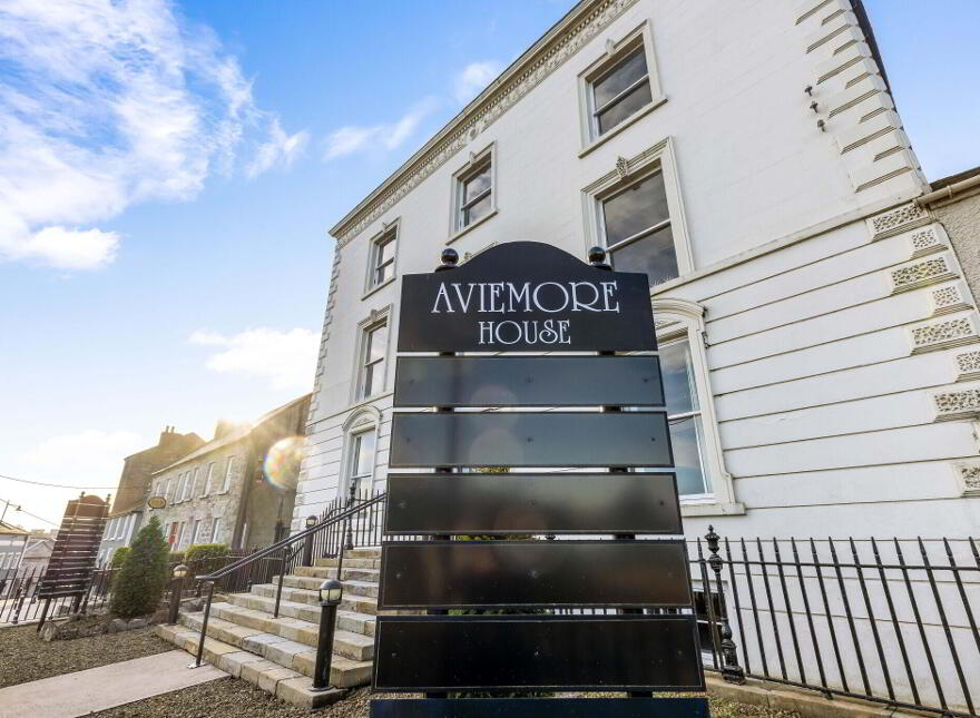 Aviemore House, Hillstreet, Monaghan, H18H528