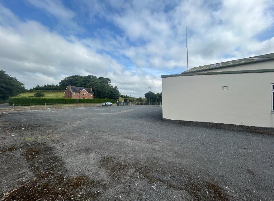 Unit B Dunsinaire, Monaghan, H18TY79