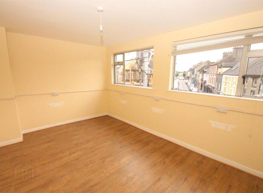2 Sarsfield Street, Nenagh, E45YW31