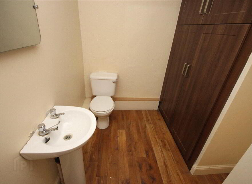 2 Sarsfield Street, Nenagh, E45YW31