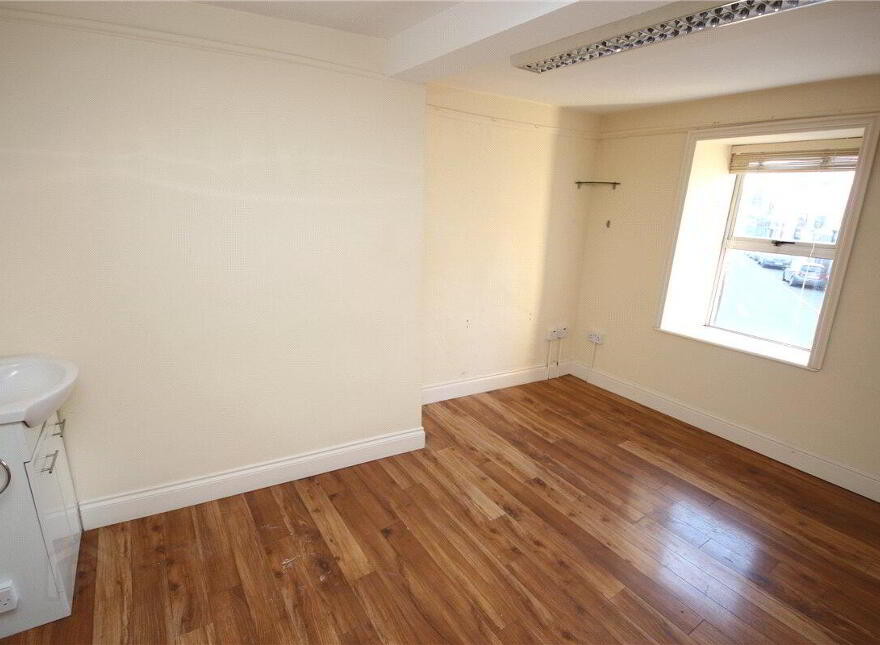 2 Sarsfield Street, Nenagh, E45YW31