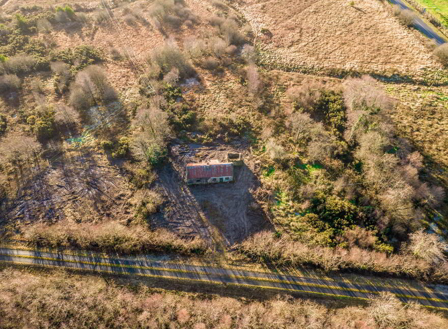 Tully Land Loughglynn, Loughglynn
