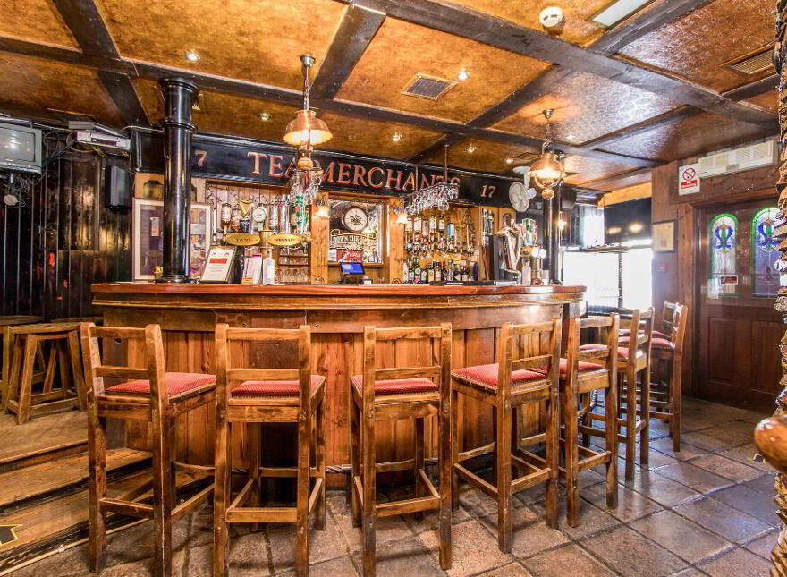 Public House, Down The Hatch, Thomas Street, F42WP74