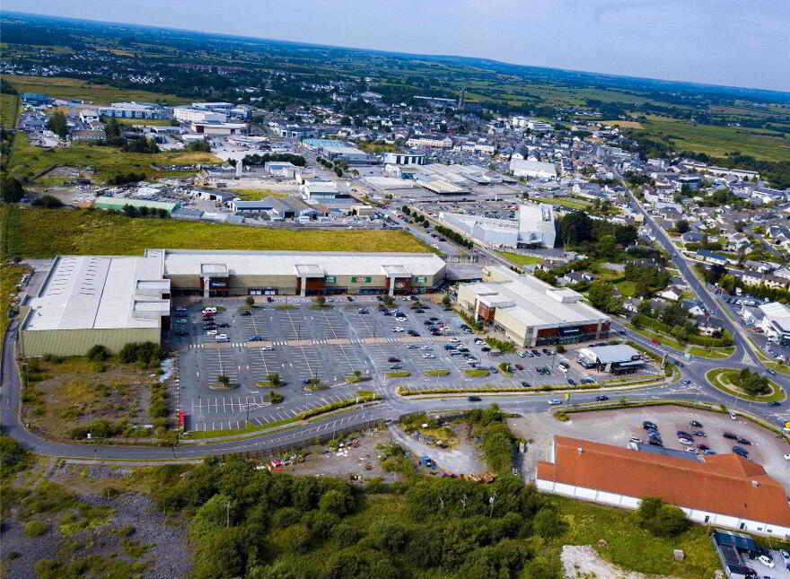 Centre Point Retail Park, Circular Road, Roscommon Town, F42Y710