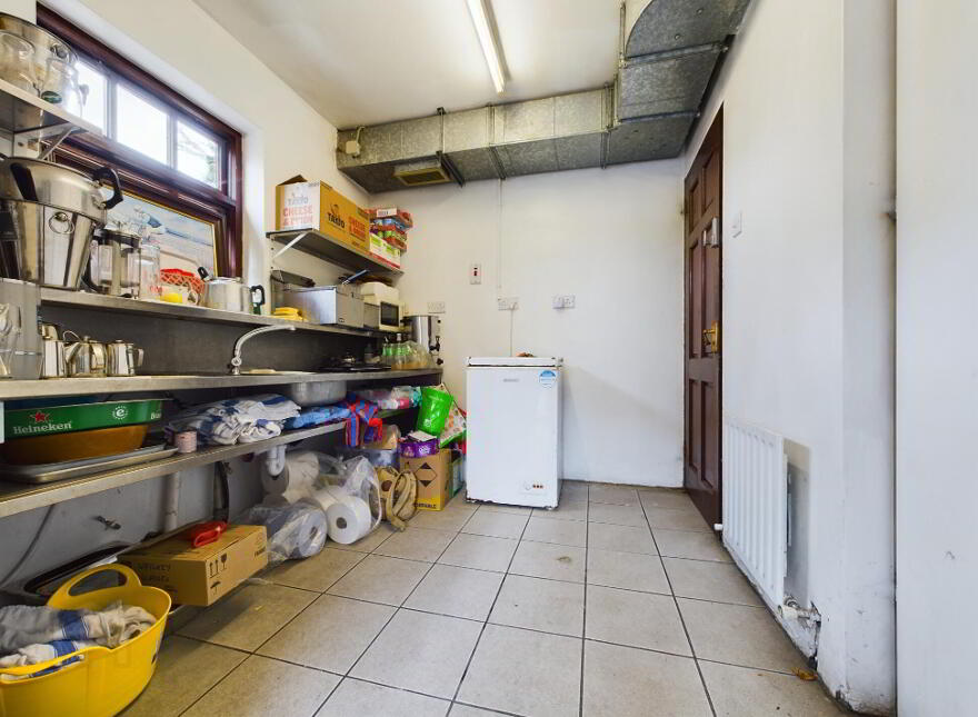 Stapleton's Bar, Semi Detached Home & Commercial Plot, Main Street, Slieverue, X91EK88