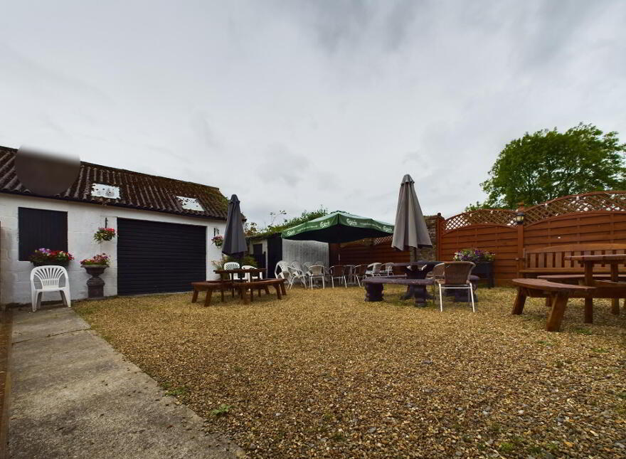 Stapleton's Bar, Semi Detached Home & Commercial Plot, Main Street, Slieverue, X91EK88