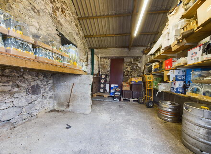 Stapleton's Bar, Semi Detached Home & Commercial Plot, Main Street, Slieverue, X91EK88