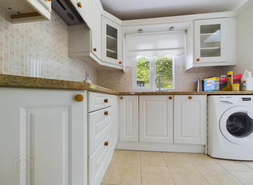 Stapleton's Bar, Semi Detached Home & Commercial Plot, Main Street, Slieverue, X91EK88